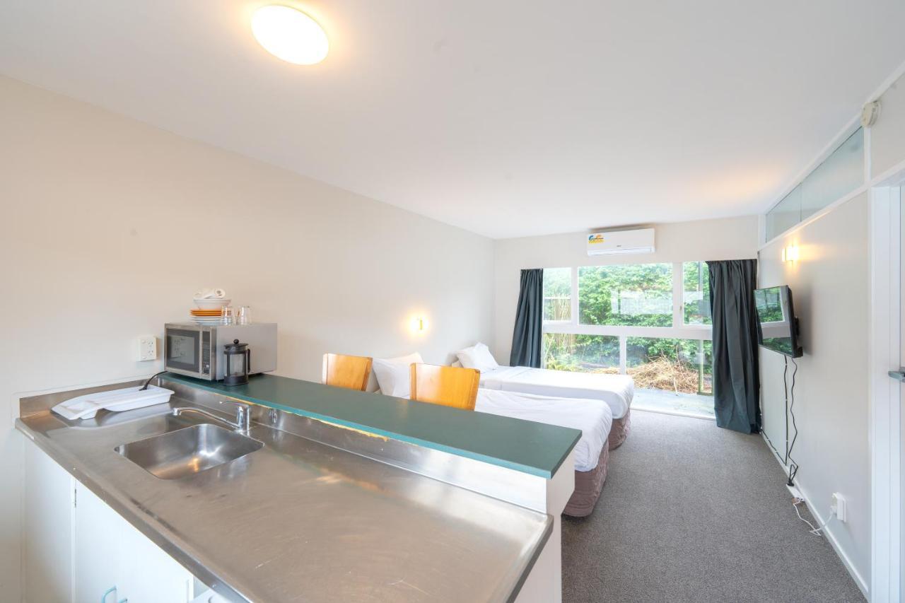 Ranfurly Evergreen Motel Auckland Exterior photo