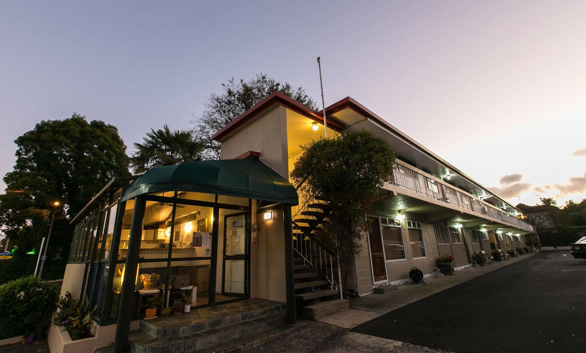 Ranfurly Evergreen Motel Auckland Exterior photo